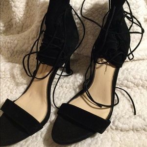 Jessica Simpson black heels. Size 10.